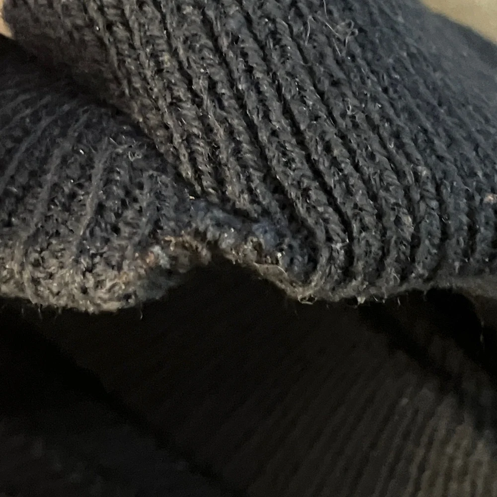 Nike Dark Blue Ribbed Beanie with White Logo Hard‎ Cap Front Rim Child 4-7